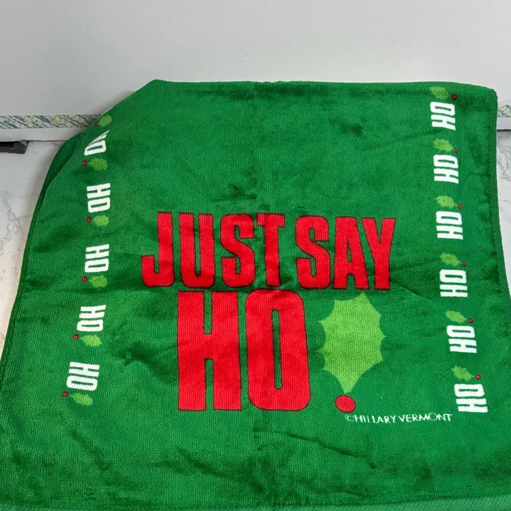 Holiday Christmas Hand/Kitchen towel, NWT